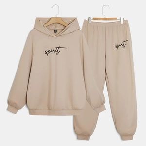 SHEIN EZwear Plus Letter Graphic Pullover & Sweatpants